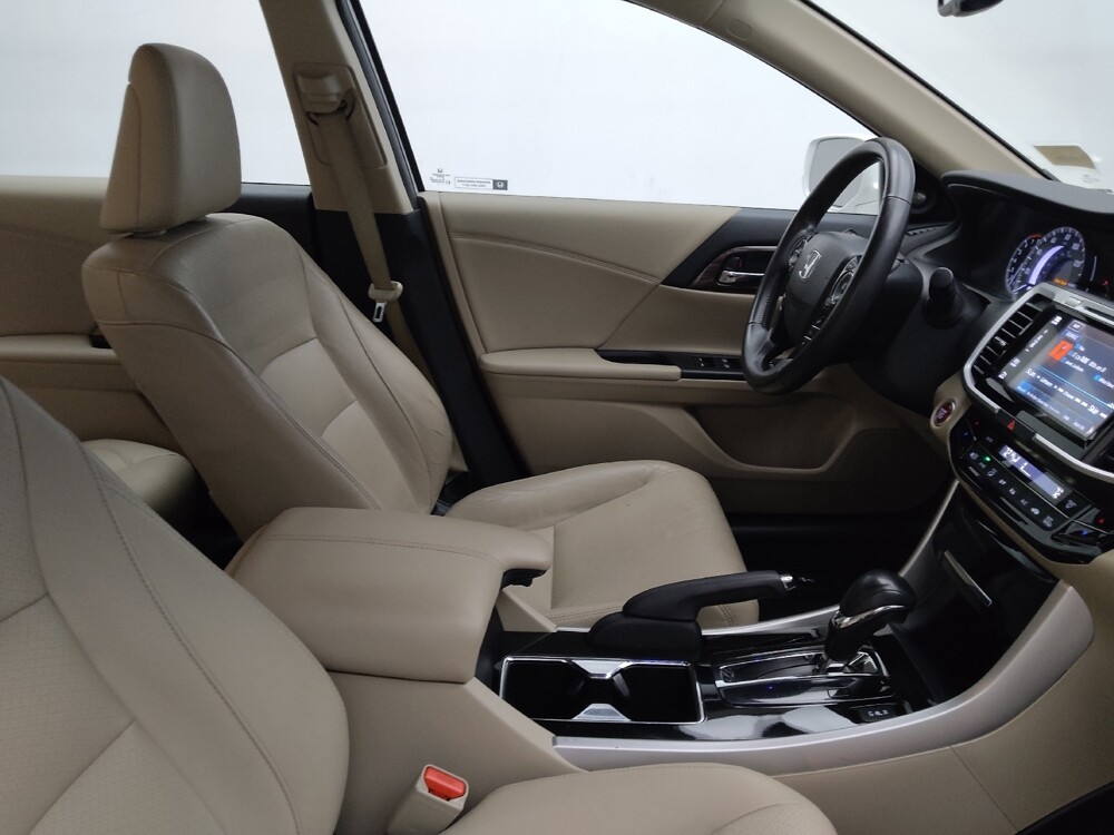 2017 Honda Accord in Lombard, IL 60148 - 18097020 21