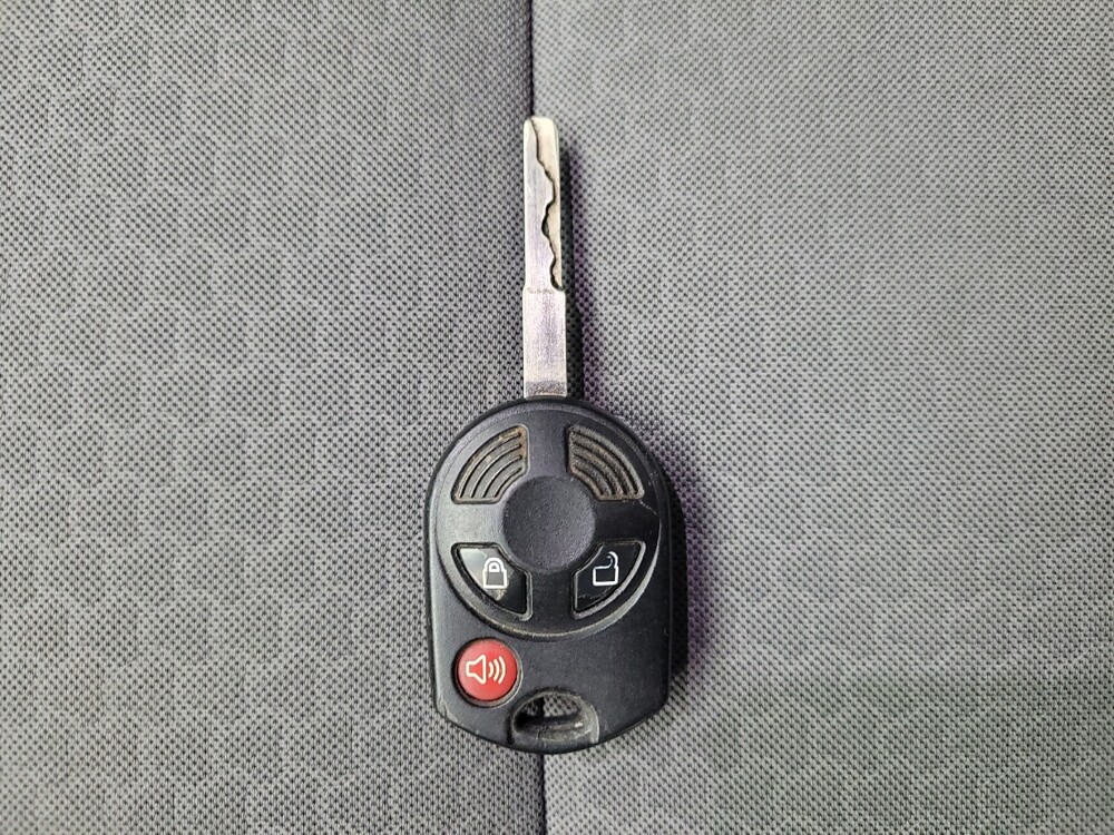 2018 Ford Escape in Grand Rapids, MI 49508 - 18097021 32