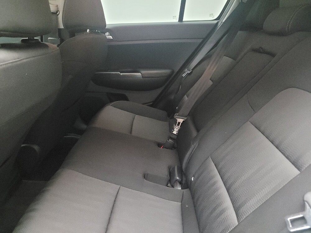 2017 Kia Sportage in Eastpointe, MI 48021 - 18097022 18