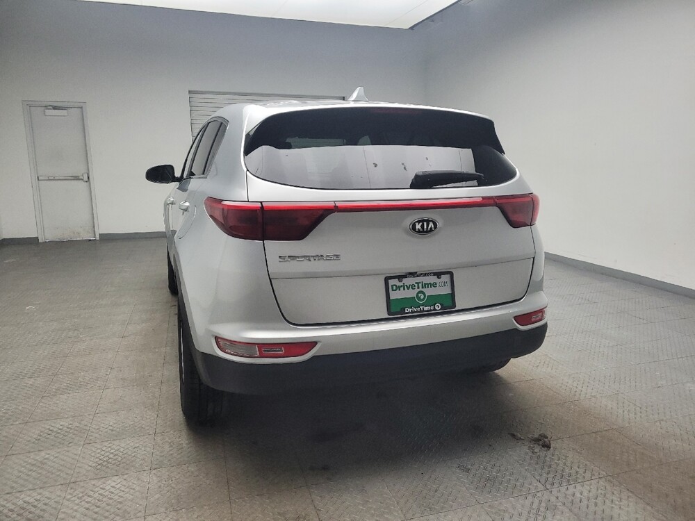 2017 Kia Sportage in Eastpointe, MI 48021 - 18097022 6