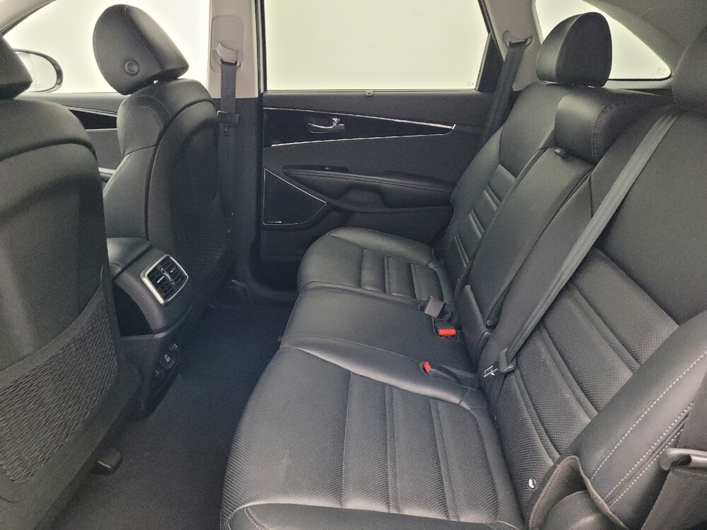 2019 Kia Sorento in Gainesville, FL 32609 - 18097037 18