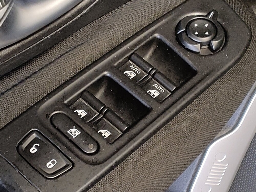 2018 Jeep Renegade in West Palm Beach, FL 33409 - 18097038 27