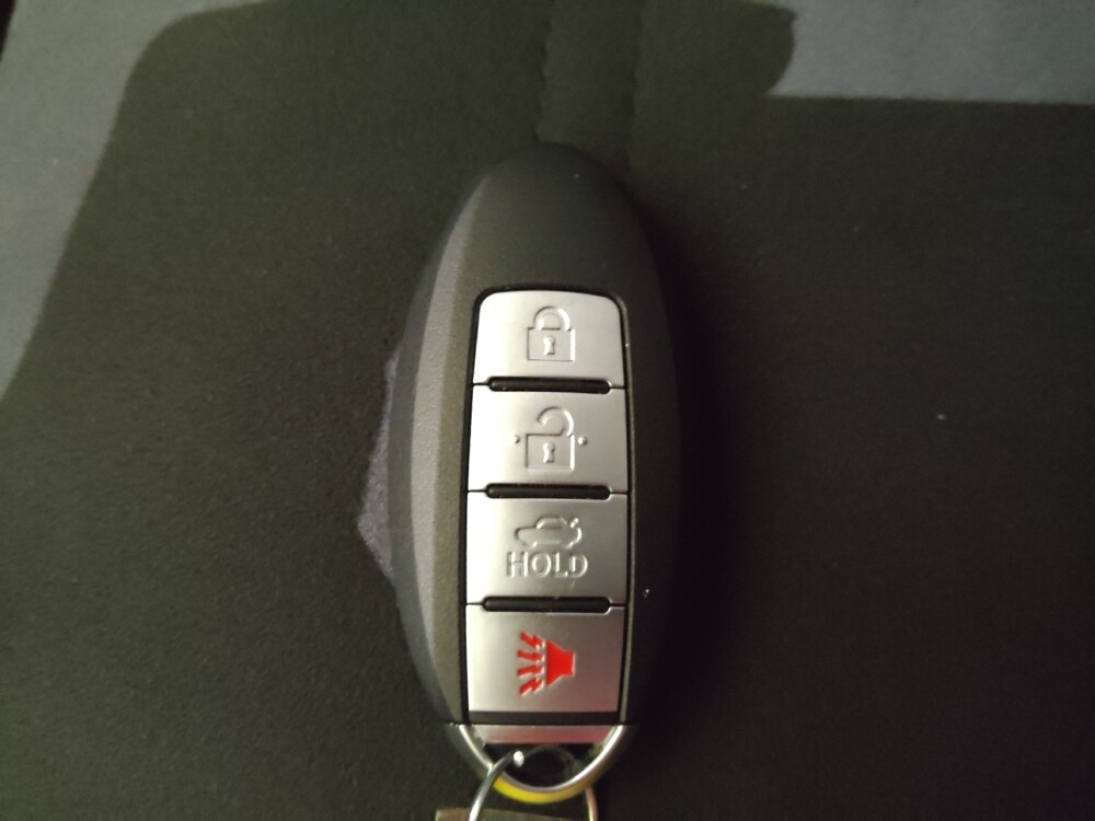 2017 Nissan Sentra in Tampa, FL 33612 - 18097043 32