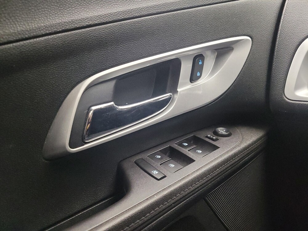 2017 Chevrolet Equinox in Madison, TN 37115 - 18097050 27