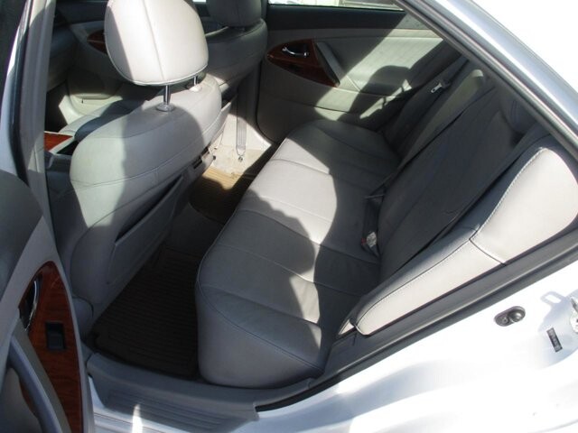 2008 Toyota Camry in Oak Grove, MO 64075 - 18097054 10