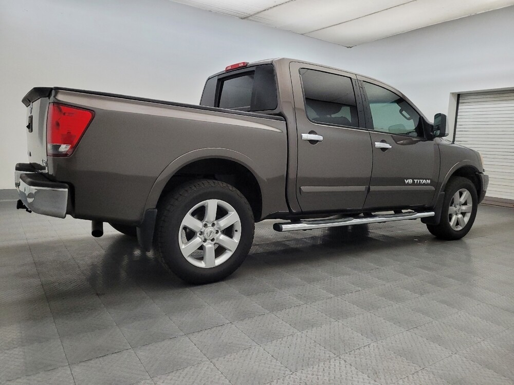 2013 Nissan Titan in Glendale, AZ 85301 - 18097063 10
