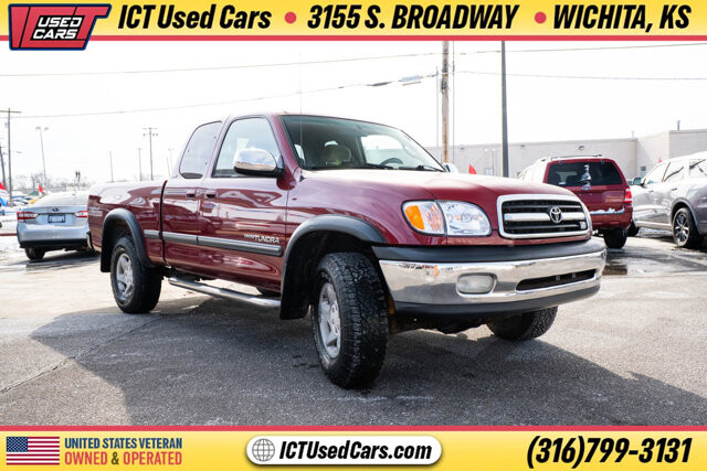 2000 Toyota Tundra in Wichita, KS 67216 - 18097064 6