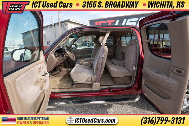 2000 Toyota Tundra in Wichita, KS 67216 - 18097064 7