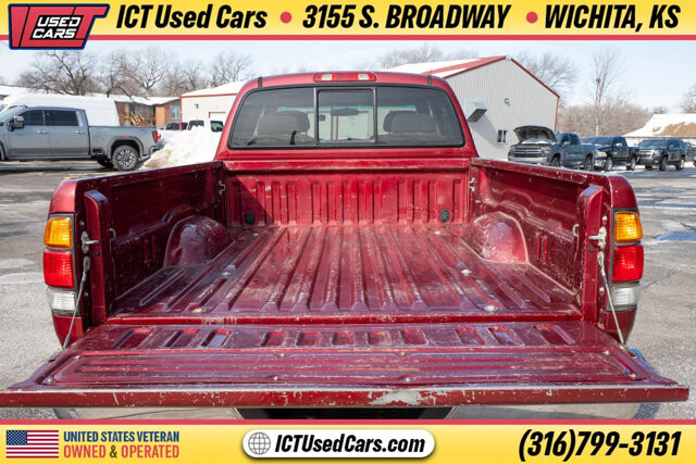 2000 Toyota Tundra in Wichita, KS 67216 - 18097064 4