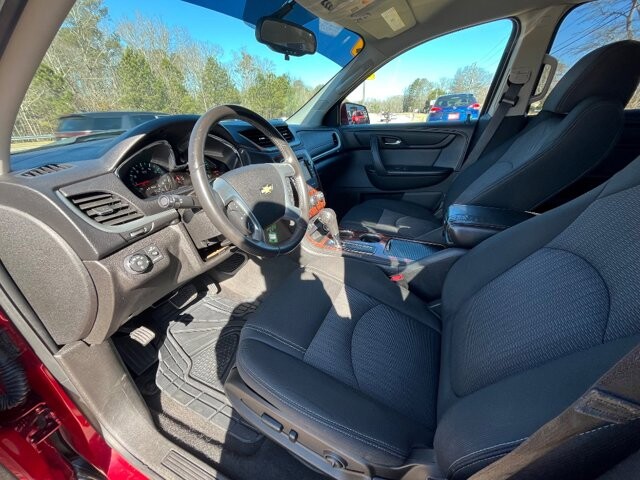 2013 Chevrolet Traverse in Flowery Branch, GA 30542 - 18097066 7