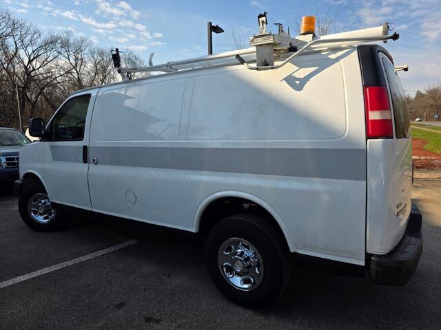 2011 Chevrolet Express 2500 in Blauvelt, NY 10913 - 18097084 6