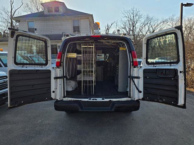 2011 Chevrolet Express 2500 in Blauvelt, NY 10913 - 18097084 29