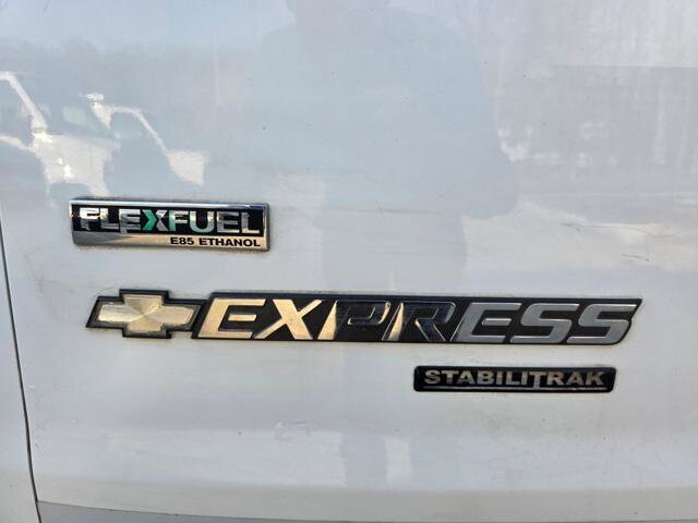 2011 Chevrolet Express 2500 in Blauvelt, NY 10913 - 18097084 43