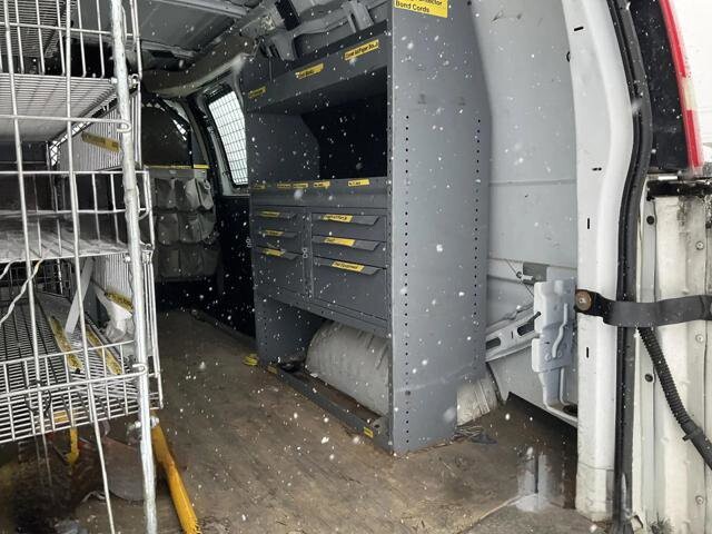 2011 Chevrolet Express 2500 in Blauvelt, NY 10913 - 18097084 14