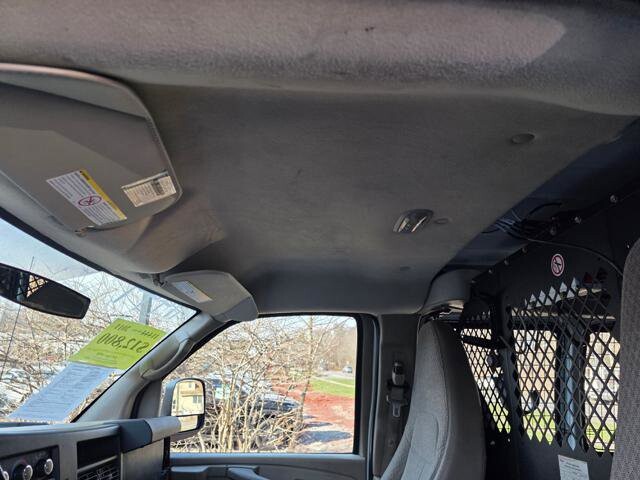 2011 Chevrolet Express 2500 in Blauvelt, NY 10913 - 18097084 22