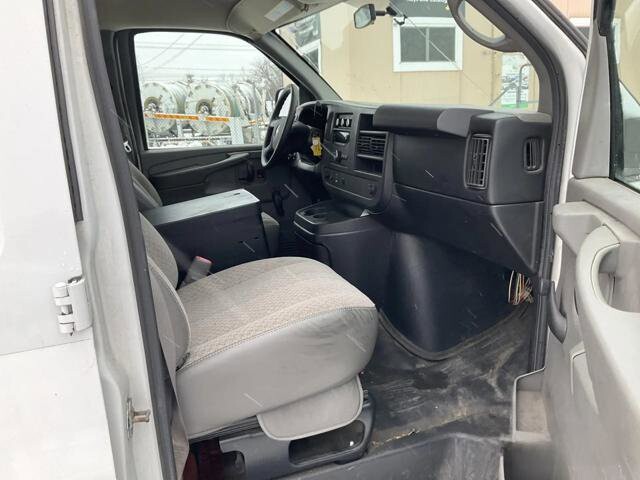 2012 Chevrolet Express 2500 in Blauvelt, NY 10913 - 18097085 12