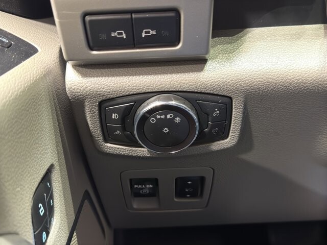 2019 Ford F150 in Burlington, WI 53105 - 18097088 33