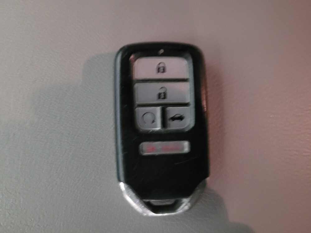 2018 Honda Accord in Montclair, CA 91763 - 18097091 32