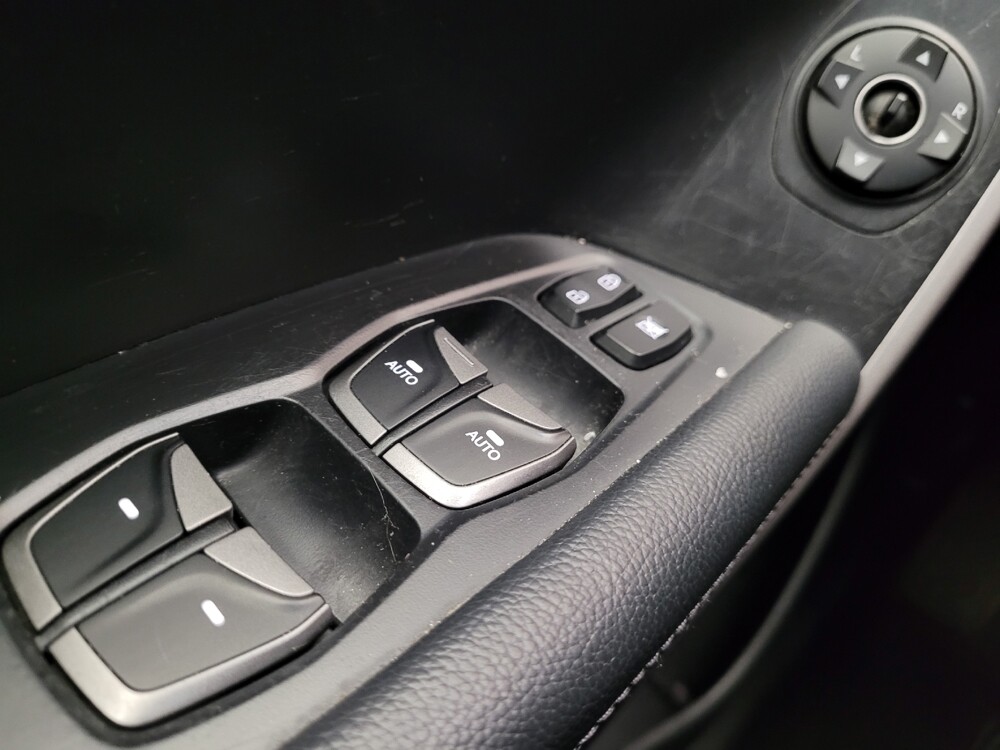 2015 Hyundai Santa Fe in Bakersfield, CA 93309 - 18097097 27