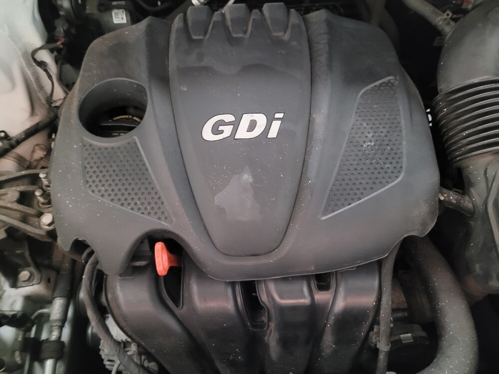 2015 Hyundai Santa Fe in Bakersfield, CA 93309 - 18097097 30