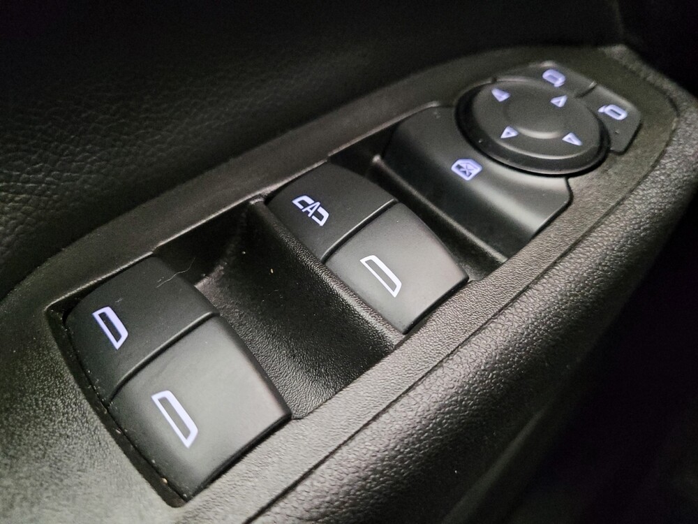 2021 Chevrolet Equinox in Montclair, CA 91763 - 18097100 27