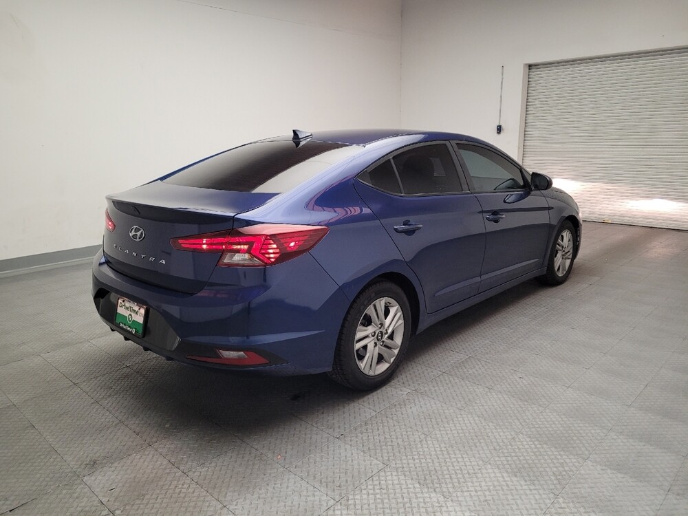 2020 Hyundai Elantra in Bakersfield, CA 93309 - 18097102 9