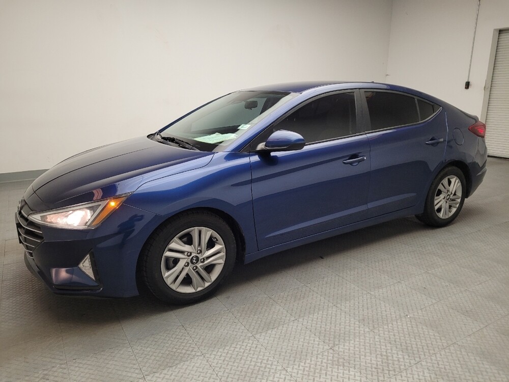 2020 Hyundai Elantra in Bakersfield, CA 93309 - 18097102 2