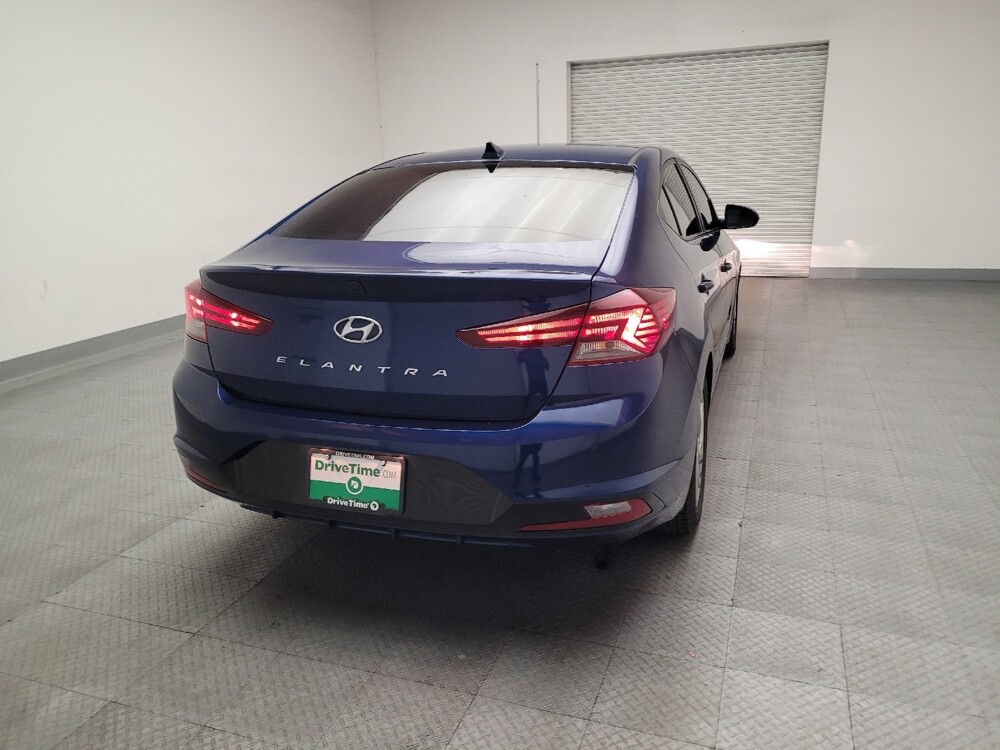 2020 Hyundai Elantra in Bakersfield, CA 93309 - 18097102 7