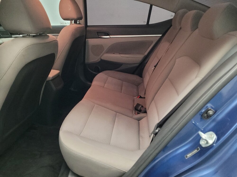 2020 Hyundai Elantra in Bakersfield, CA 93309 - 18097102 18