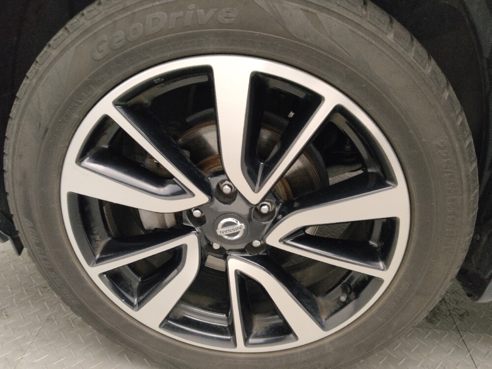 2018 Nissan Rogue in Albany, GA 31705 - 18097107 31