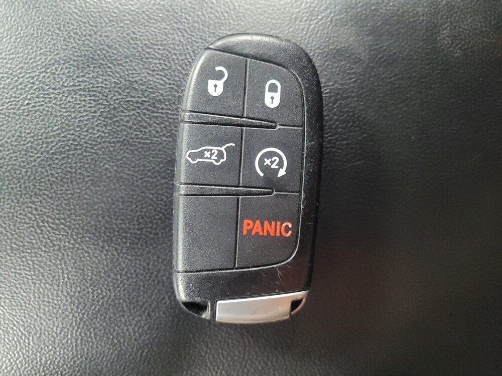 2017 Jeep Grand Cherokee in Morrow, GA 30260 - 18097108 32