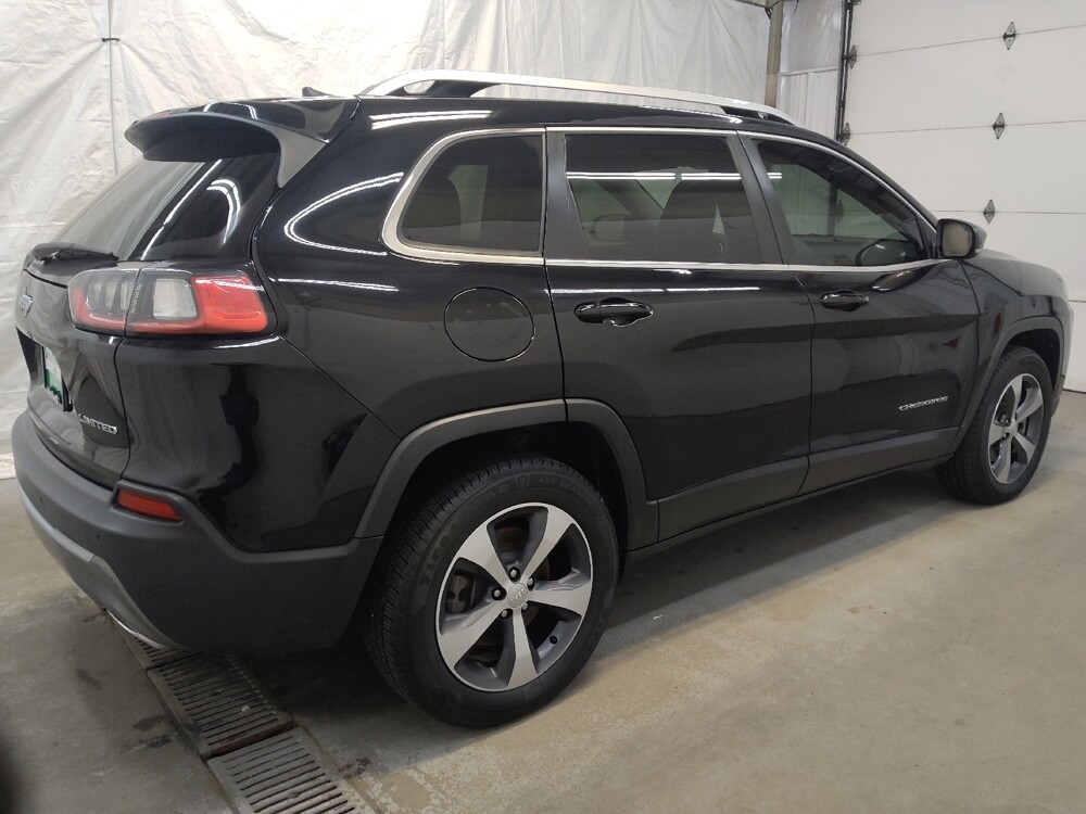 2019 Jeep Cherokee in Fairfield, OH 45014 - 18097112 10