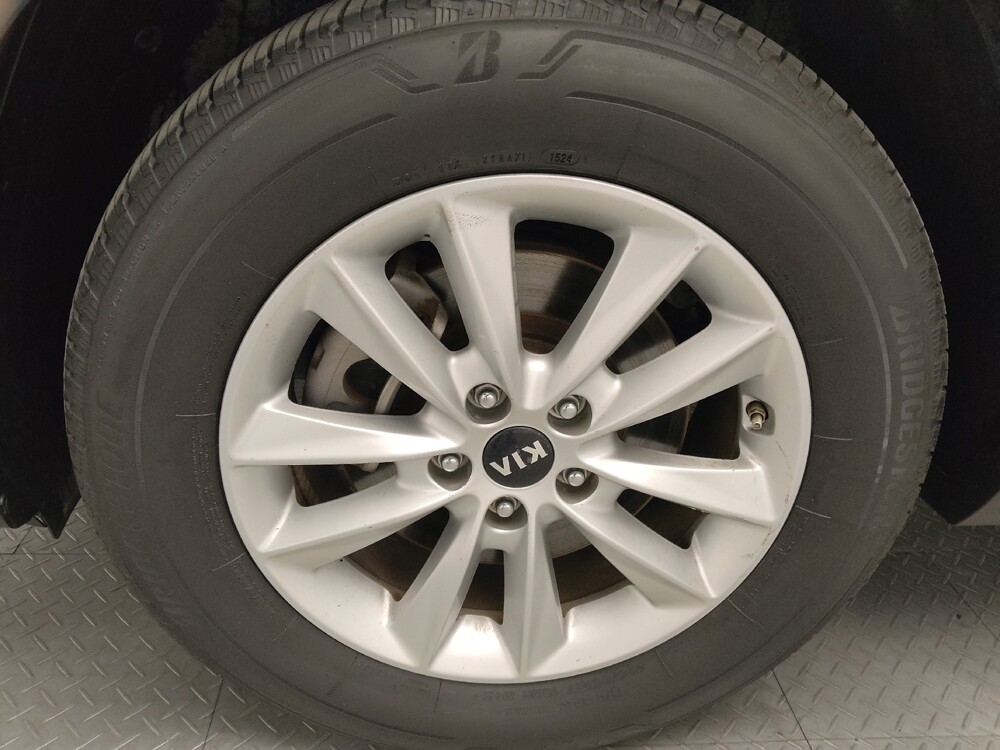 2020 Kia Sorento in Oklahoma City, OK 73139 - 18097115 31