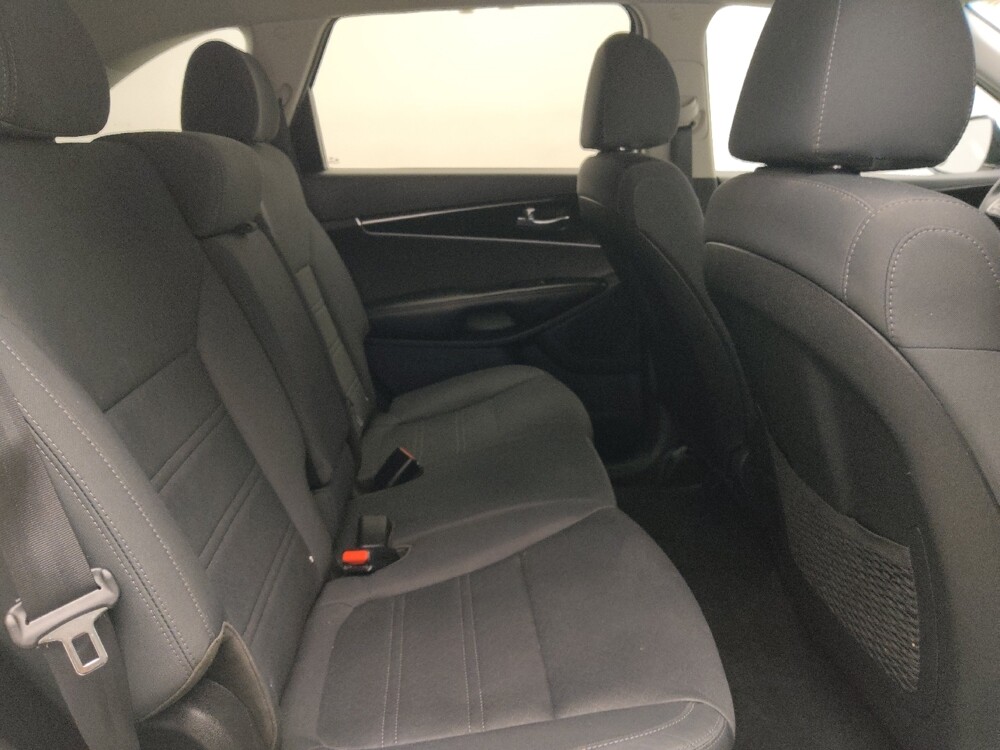 2020 Kia Sorento in Oklahoma City, OK 73139 - 18097115 19