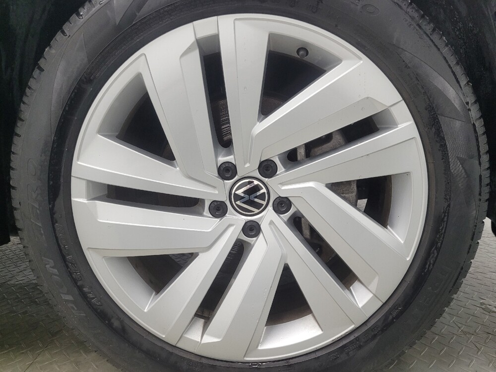 2022 Volkswagen Atlas in Highland, IN 46322 - 18097118 31