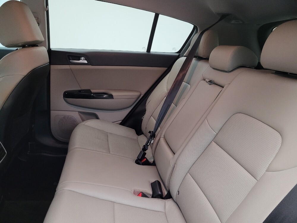 2020 Kia Sportage in Glendale, AZ 85301 - 18097122 18