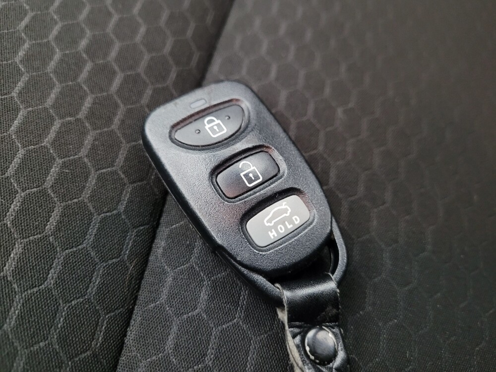 2020 Hyundai Elantra in Albuquerque, NM 87123 - 18097123 32