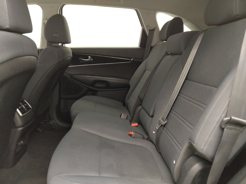 2019 Kia Sorento in Lakewood, CO 80215 - 18097132 18