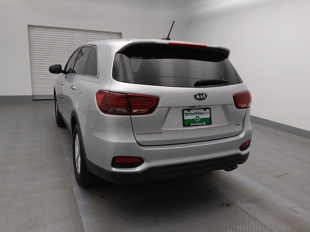 2019 Kia Sorento in Lakewood, CO 80215 - 18097132 6