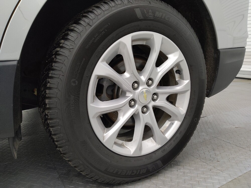 2019 Chevrolet Equinox in Lakewood, CO 80215 - 18097133 31