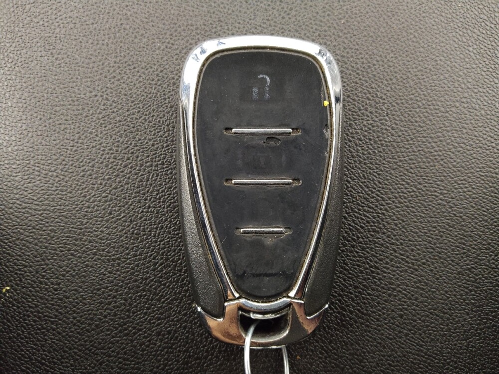 2019 Chevrolet Equinox in Lakewood, CO 80215 - 18097133 32