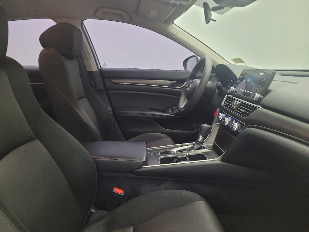 2018 Honda Accord in Fairfield, OH 45014 - 18097145 21