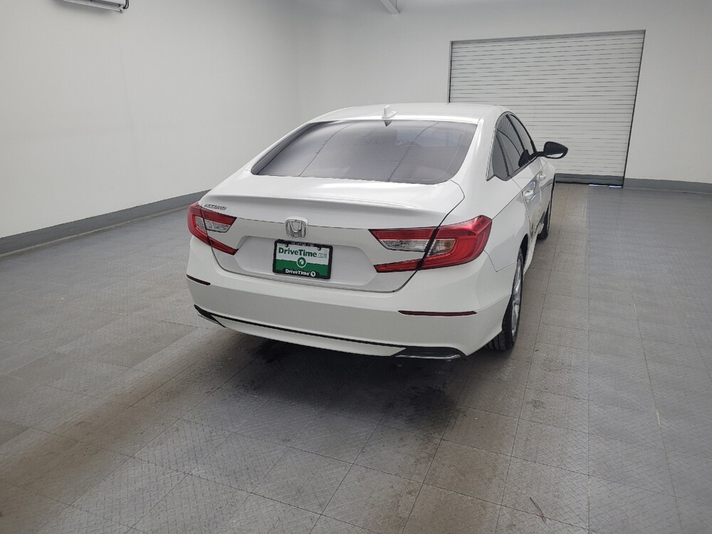 2018 Honda Accord in Fairfield, OH 45014 - 18097145 7