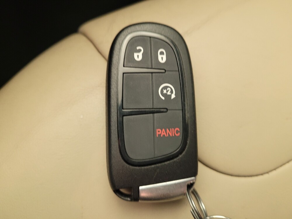 2015 Jeep Cherokee in Fairfield, OH 45014 - 18097147 32