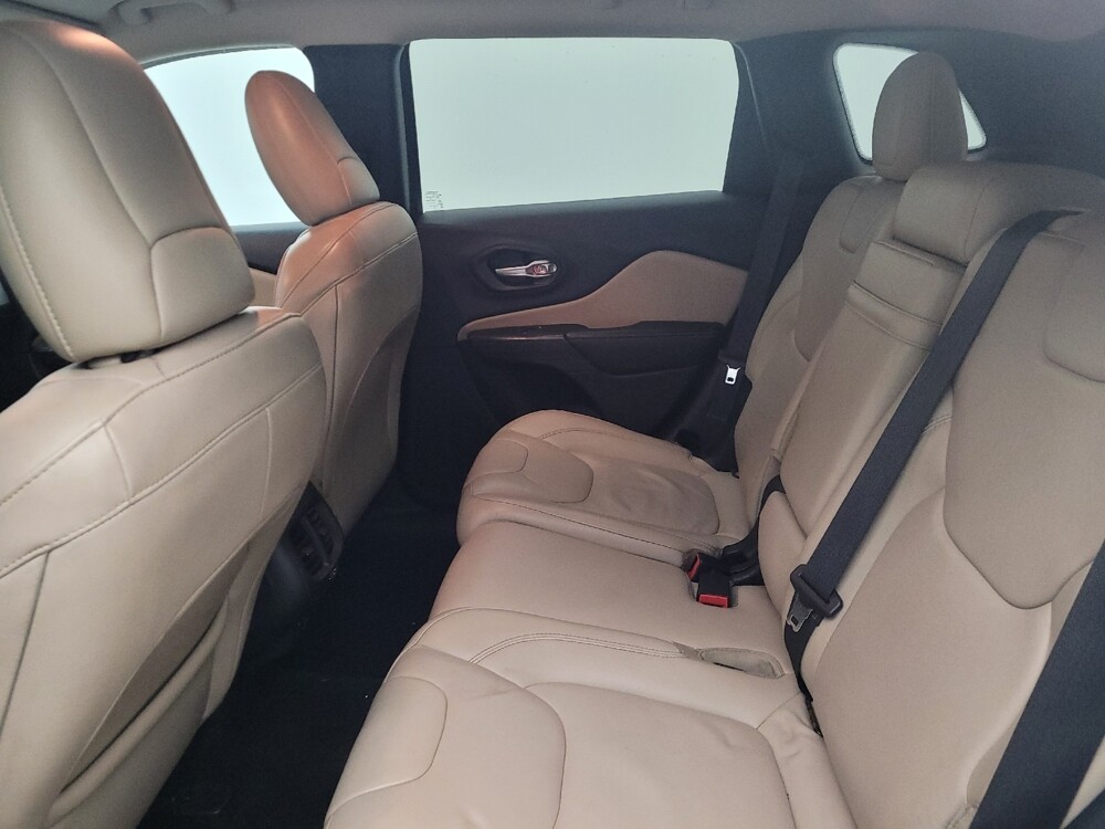 2015 Jeep Cherokee in Fairfield, OH 45014 - 18097147 18