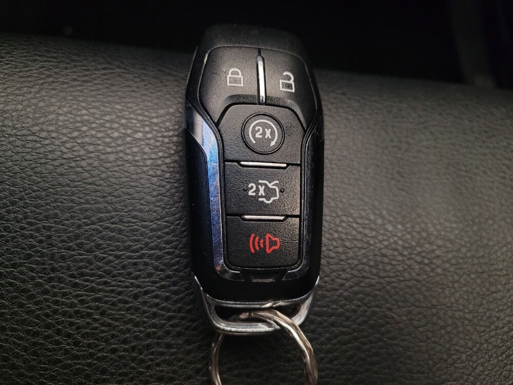 2016 Lincoln MKX in Fairfield, OH 45014 - 18097148 32