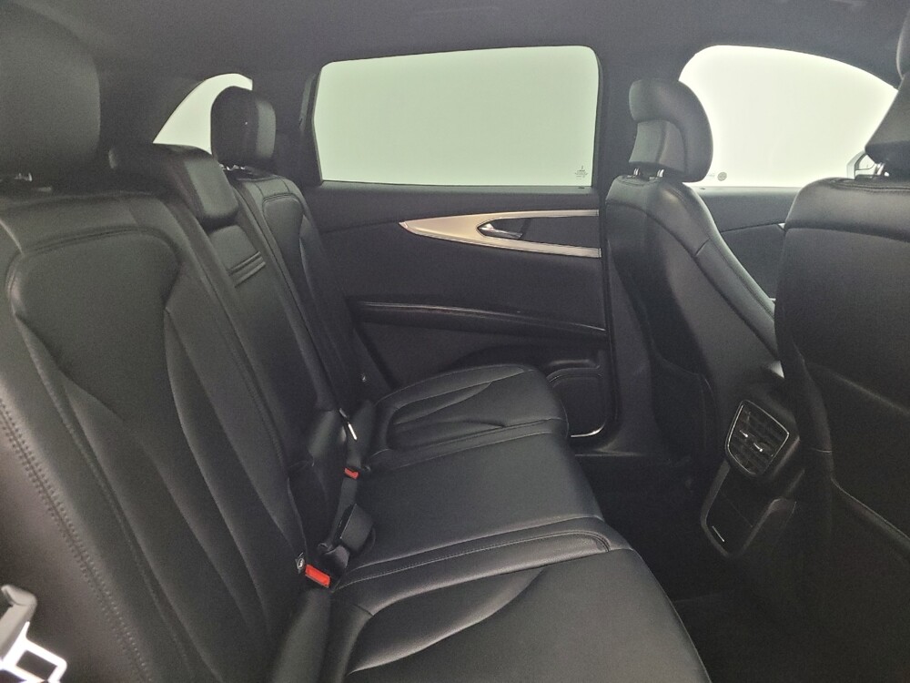 2016 Lincoln MKX in Fairfield, OH 45014 - 18097148 19