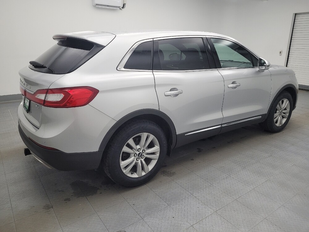 2016 Lincoln MKX in Fairfield, OH 45014 - 18097148 10