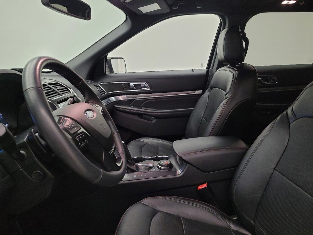 2019 Ford Explorer in Fairfield, OH 45014 - 18097151 17