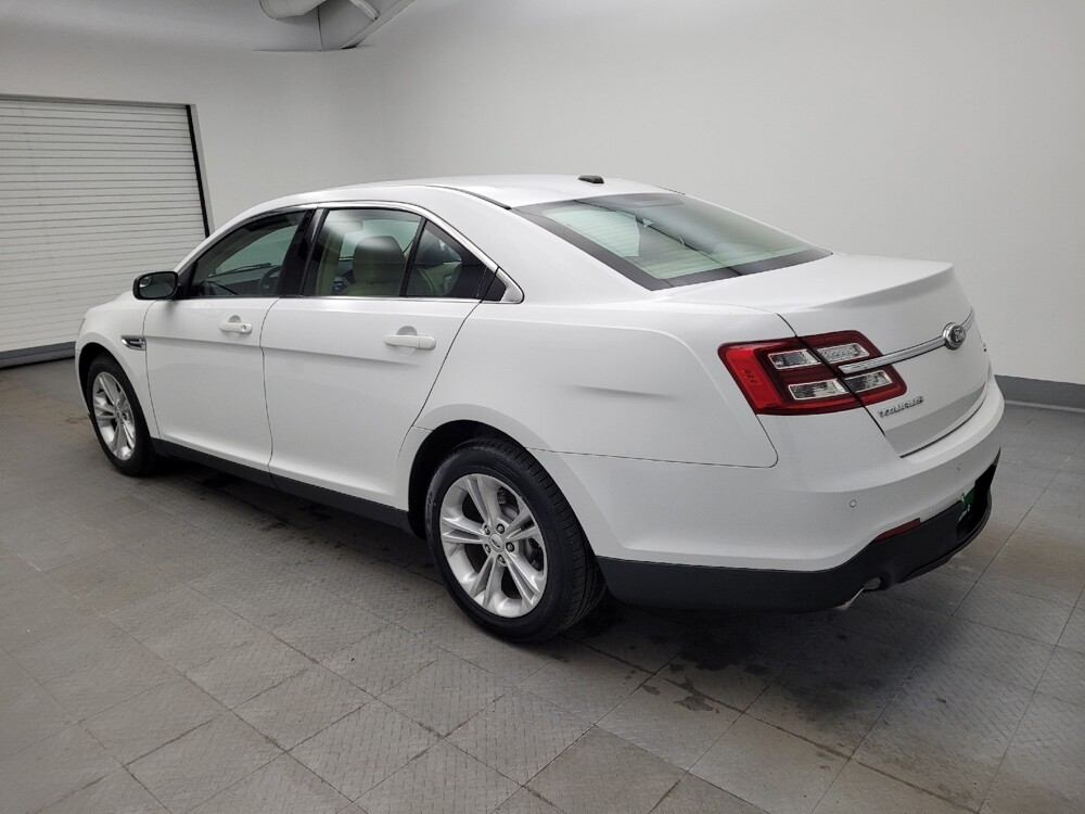 2013 Ford Taurus in Fairfield, OH 45014 - 18097153 3